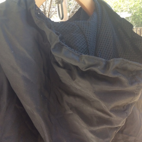 Mens Used Large windbreaker - Picture 3 of 5